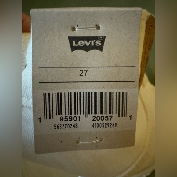 Levi’s Women’s High Rise Original 501 Jean Shorts in Whiteboard - Picture 6 of 7